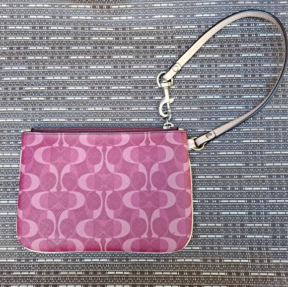 Coach Fuchsia Pink Small Zip Top Clutch Wristlet - Picture 4 of 12